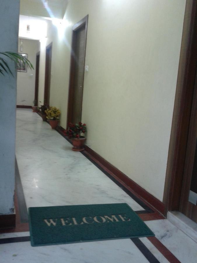 Basil Inn Home Stay Walking Distance From Taj Mahal Agra Агра Экстерьер фото