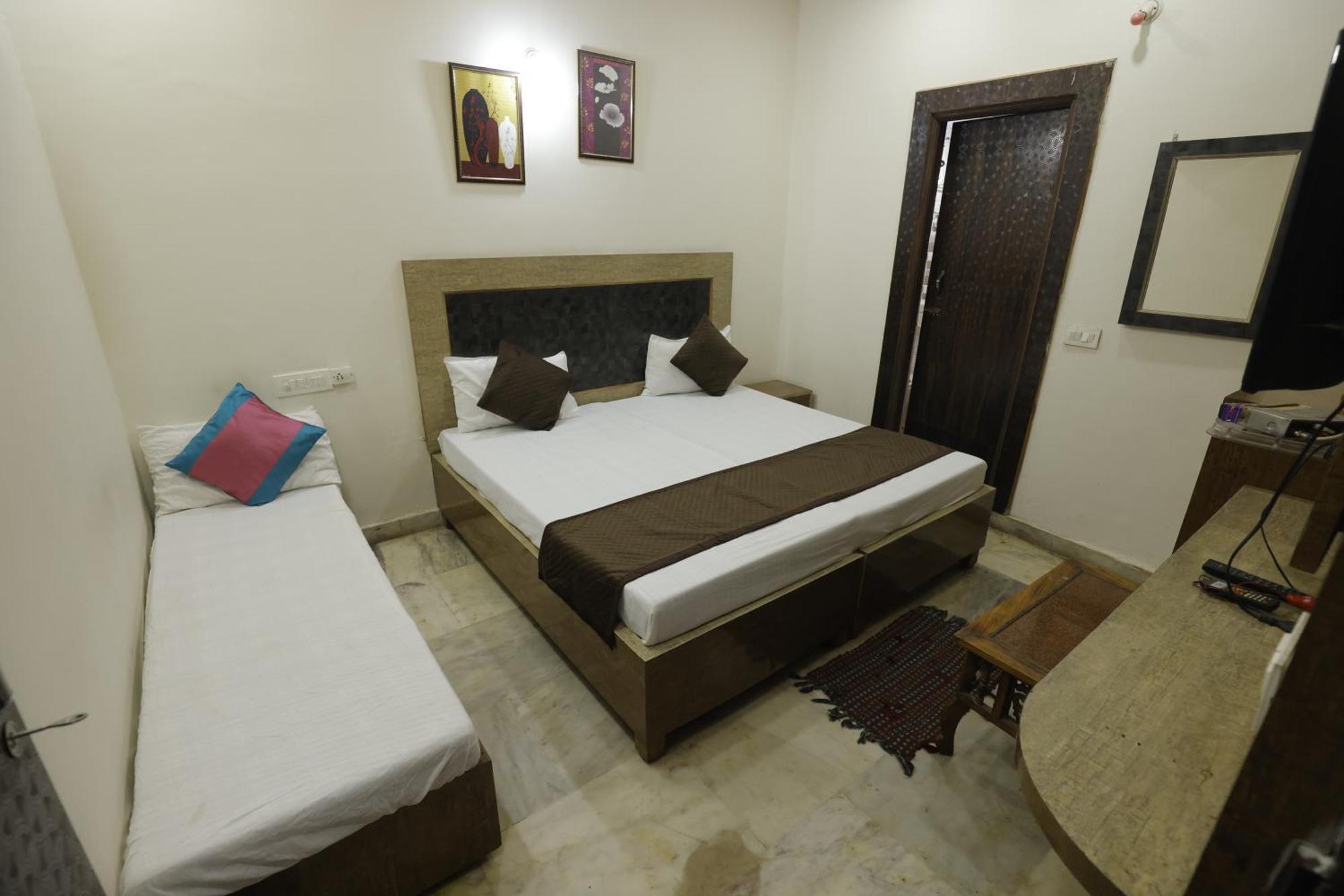 Basil Inn Home Stay Walking Distance From Taj Mahal Agra Агра Экстерьер фото
